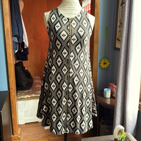 Bel Kazan (Anthropology) geometric design black and beige size L - Picture 1 of 10